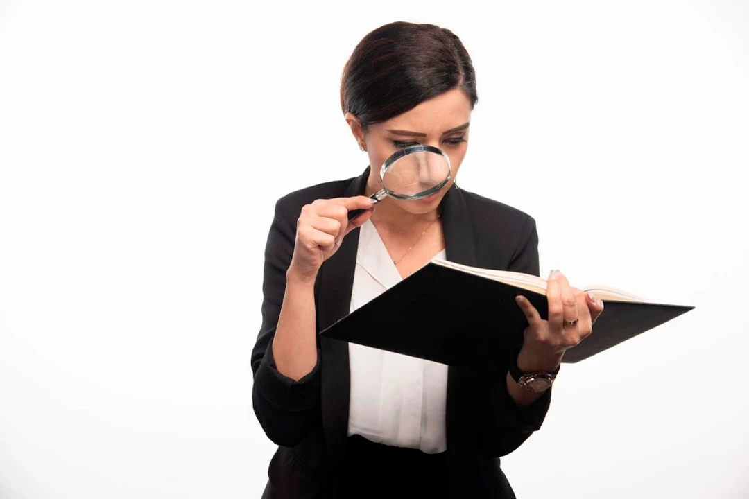 Фактчекинг для авторов: техника проверки информации перед публикацией